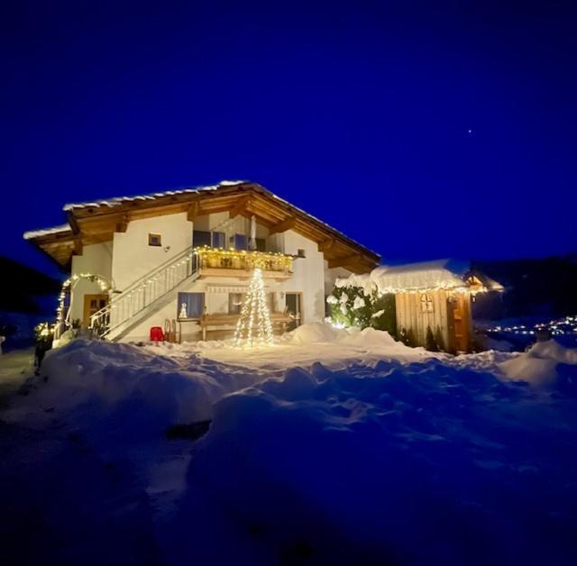 Stubaier Bauern Appartement Тельфес-ім-Штубай Екстер'єр фото